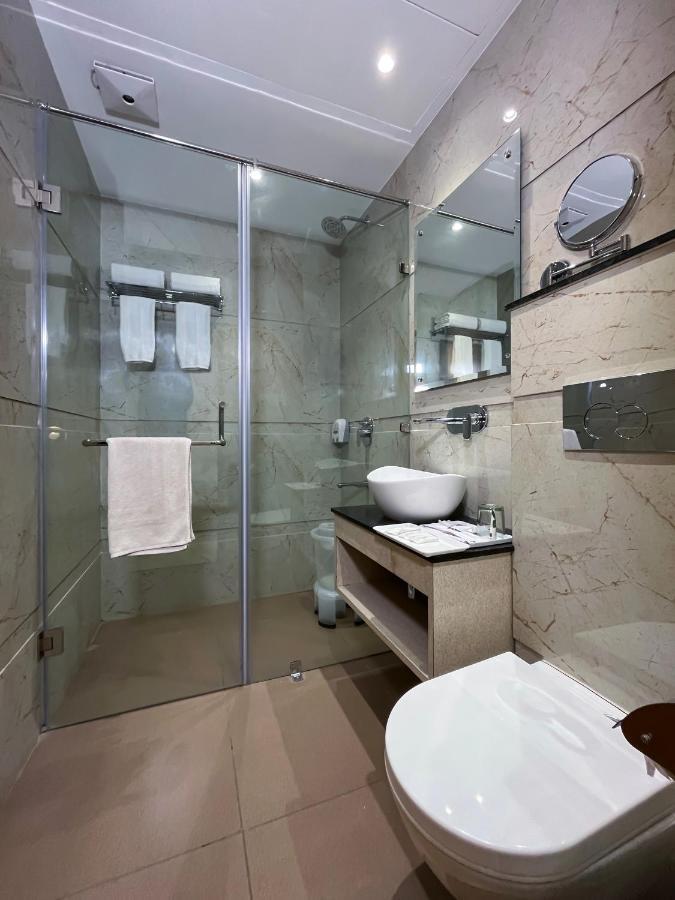 Hotel Classio Royale Амритсар Экстерьер фото